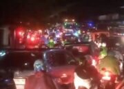 Ribuan Kendaraan Padati Jalur Puncak Bogor