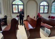 Brimob Jaga Ketat Gereja di Makassar Jelang Misa Jumat Agung