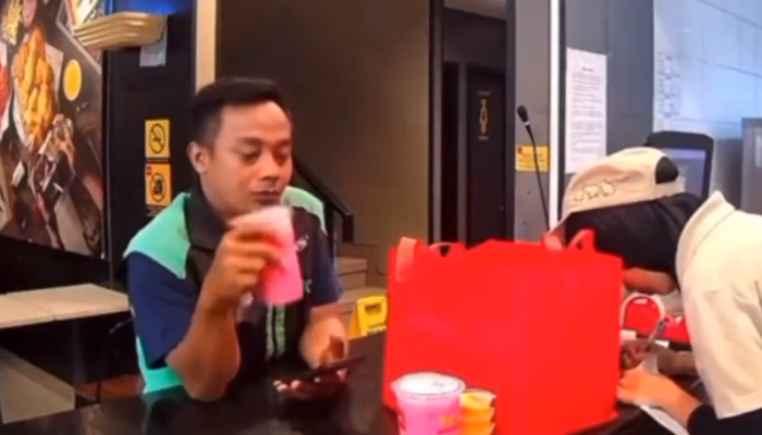 Aksi Tak Terpuji, Driver Ojol Nekat Nyolong Softdrink saat Pickup Order