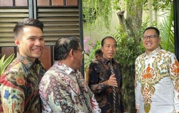 Tantang Pihak yang Mendalilkan Ijazah Palsu, Jokowi: Harus Membuktikan!