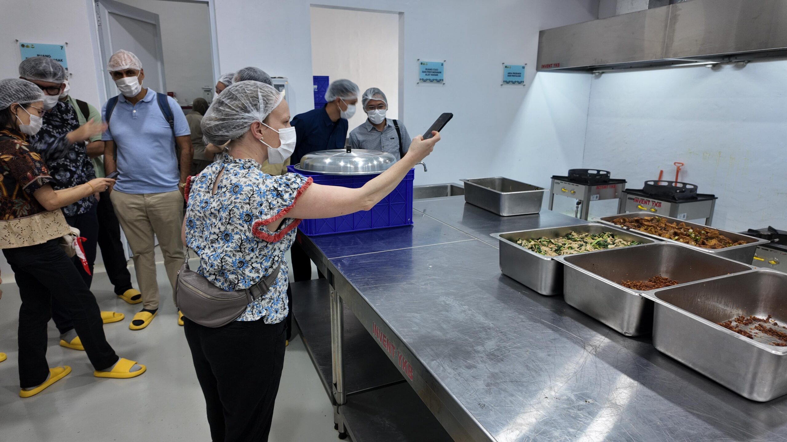 Kunjungan ADB dan Rockefeller Foundation: Apresiasi Rasa dan Standar Gizi MBG di SPPG Polri