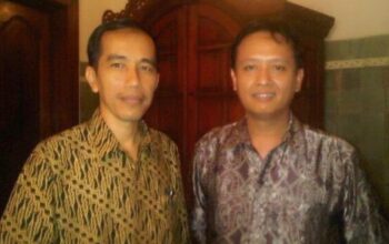Jokowi dan Prof Henri Subiakto