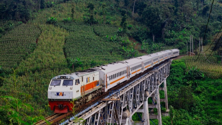 PT KAI Dukung Rencana Dedi Mulyadi Aktifkan Jalur Kereta Api Jawa Barat Yang Nonaktif