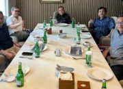 Rocky Gerung dan Tokoh Aktivis Temui Dasco di Senayan Park