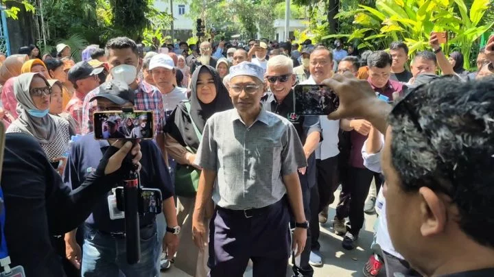 Jokowi Tetap Menolak Tunjukkan Ijazah Asli