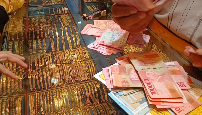 Harga Emas Dunia Turun Lagi, Ketegangan Dagang Jadi Penentu Arah Pasar