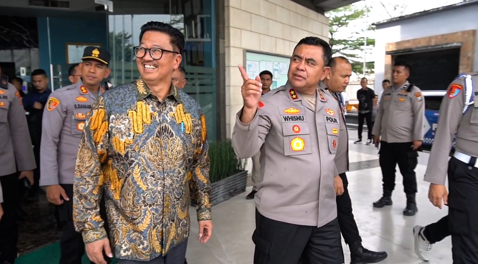 Kunjungan Kapolda Sumut: Lindungi Pekerja di Tengah Kenaikan Pajak Ekspor AS
