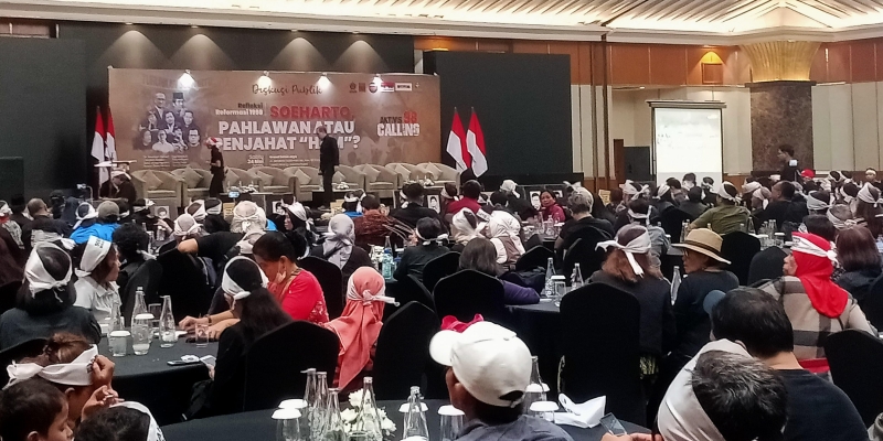 Diskusi Ratusan Aktivis 98, Serukan Tolak Soeharto Jadi Pahlawan!