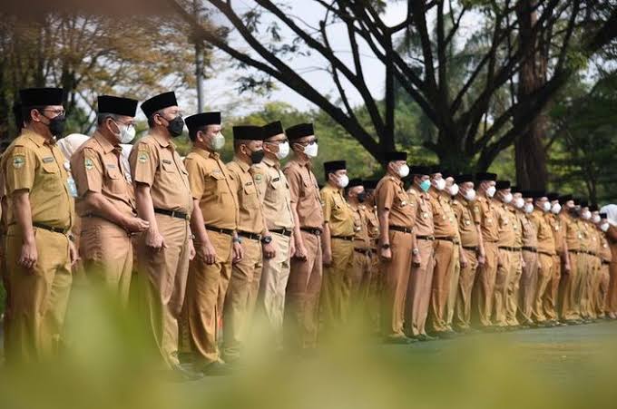 Penambahan Usia Pensiun ASN Jadi Sorotan