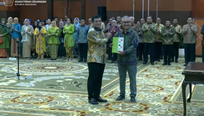 Dirjen Bea Cukai dari Militer, Ada yang Salah ?