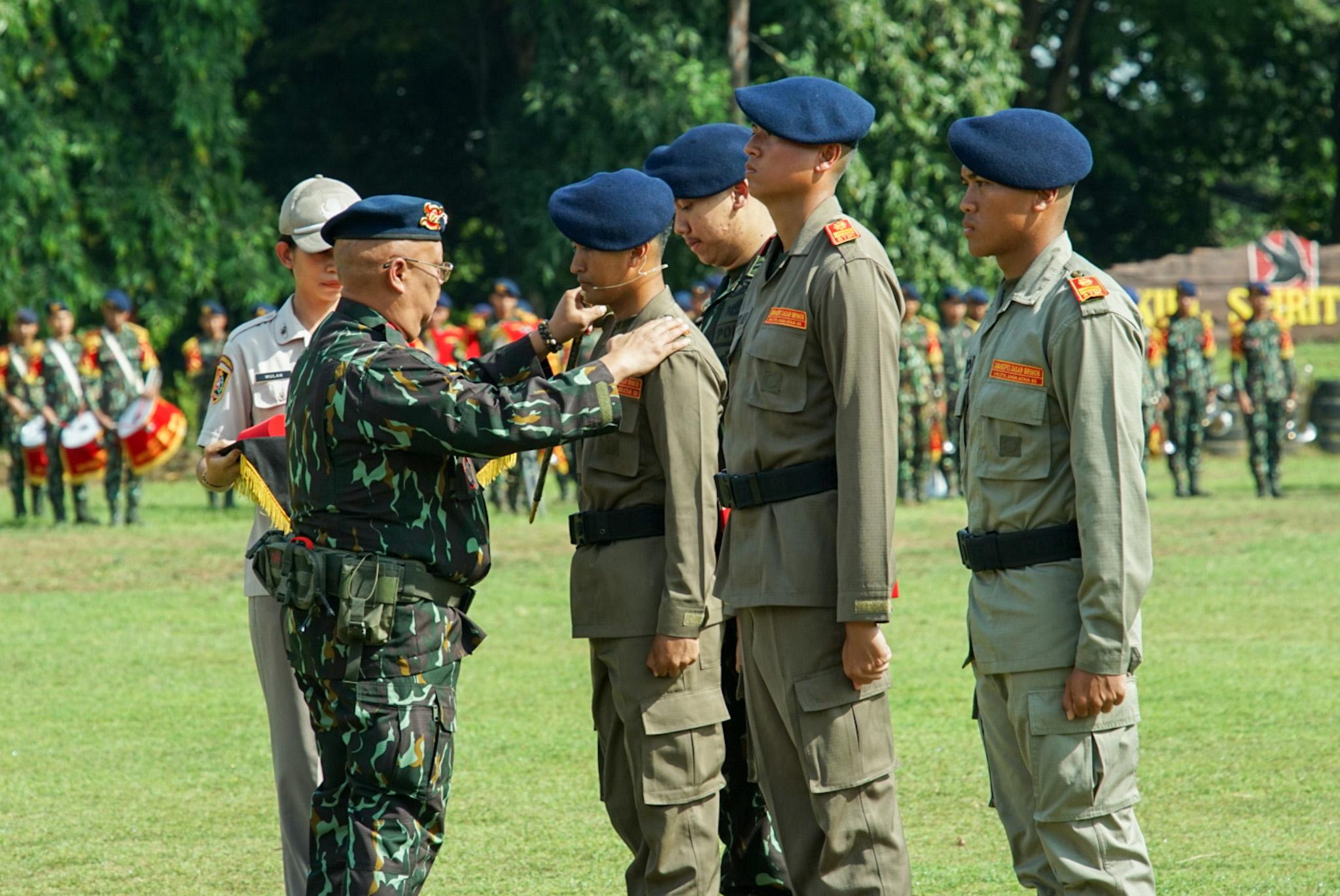 Kalemdiklat Polri Resmi Tutup Dikbangspes Dasar Brimob STIK Angkatan 83 di Pusdik Watukosek