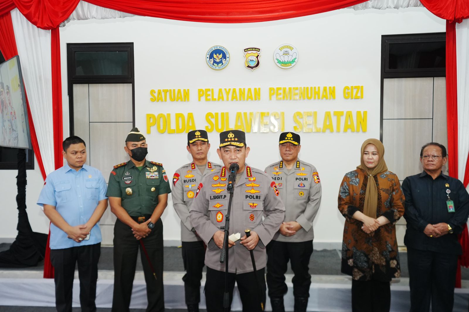 Kapolri Tinjau SPPG Polda Sulsel, Pastikan Kesiapan Dukung Suksesnya Program MBG