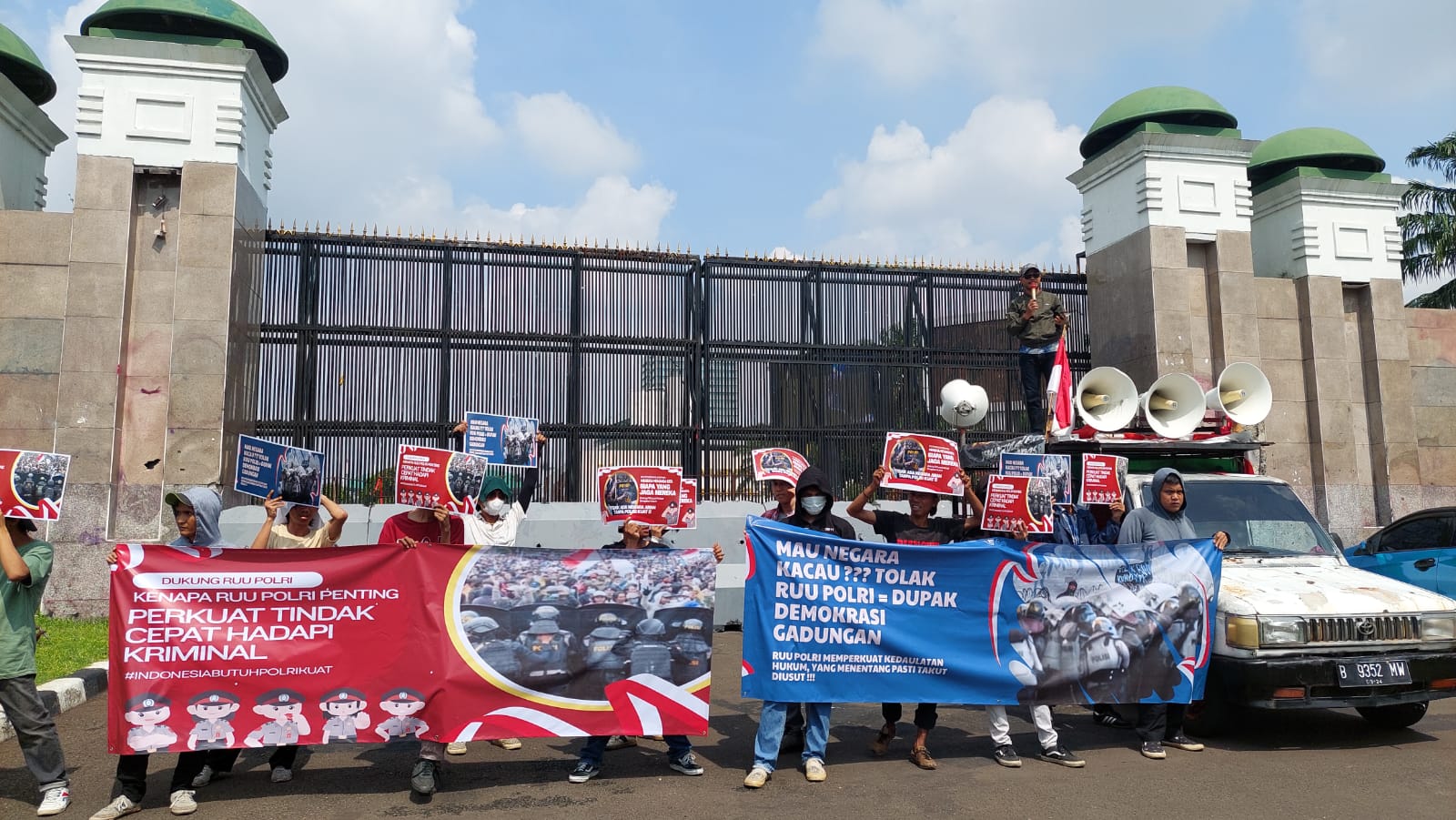 Aksi Damai Corong Rakyat Dukung RUU Polri: Perkuat Kepolisian, Tegakkan Kedaulatan Hukum!