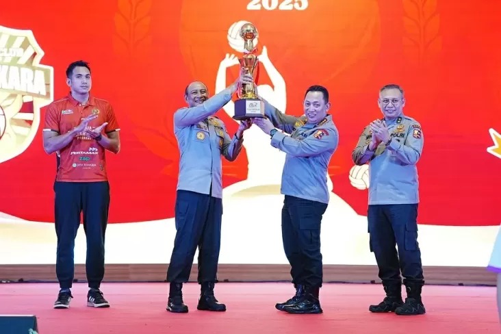 Tim Voli Bhayangkara Sabet Juara, Kapolri : Terus Berkarya Bawa Nama Harum Institusi
