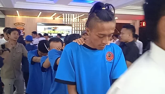 Polda Jabar Tangkap 4 Pelaku Rusuh May Day, 1 Mahasiswa Positif Obat Keras