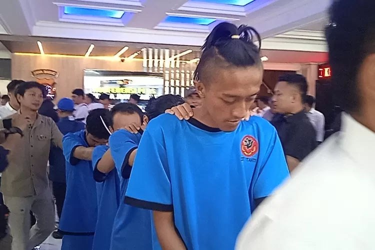Polda Jabar Tangkap 4 Pelaku Rusuh May Day, 1 Mahasiswa Positif Obat Keras