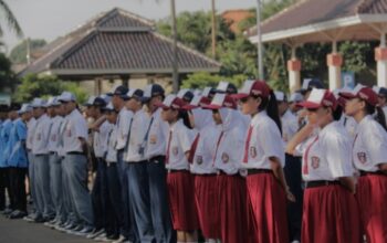 DPR Akan Rapat Bersama Kemendikdasmen Bahas Putusan MK Terkait Sekolah Gratis