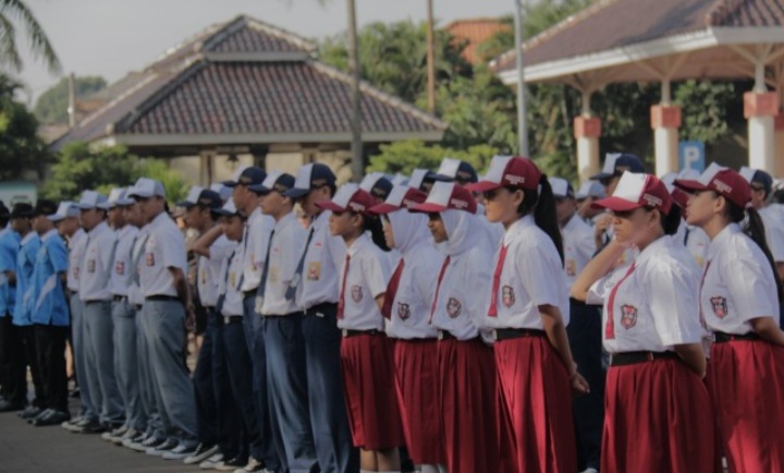 DPR Akan Rapat Bersama Kemendikdasmen Bahas Putusan MK Terkait Sekolah Gratis