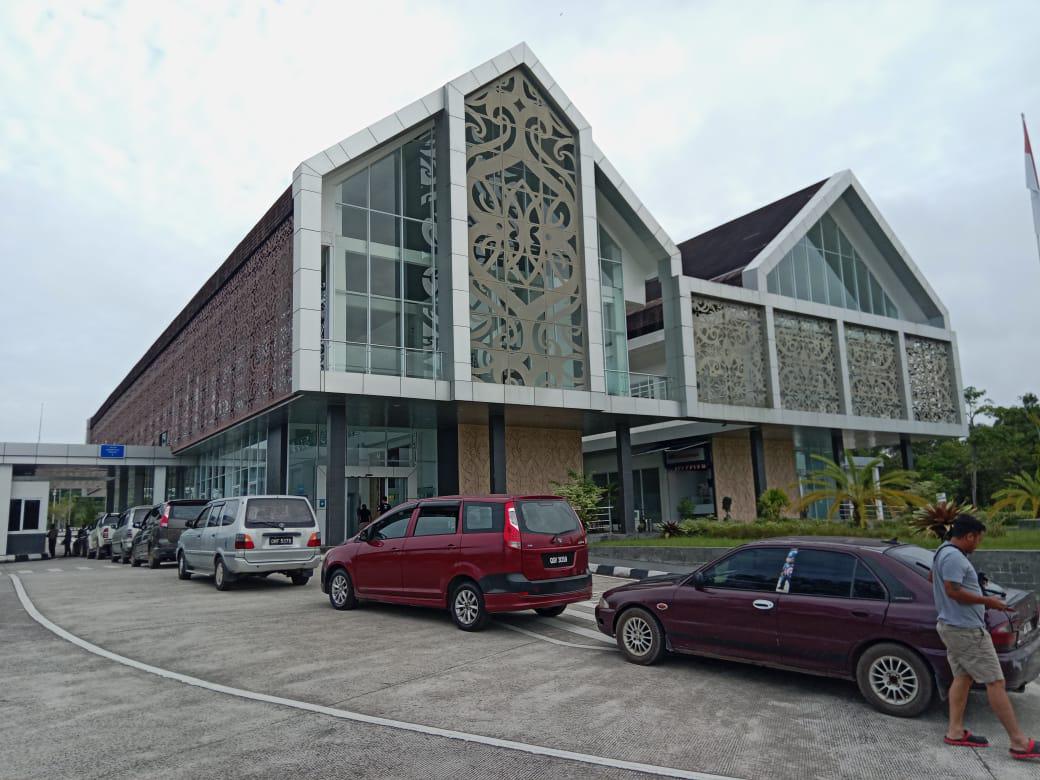 PLBN Badau Fasilitasi Perlintasan Rombongan Karyawan Perusahaan di Libur Panjang Waisak 2025