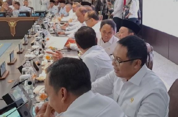 Hasan Nasbi Berkantor Lagi, Tidak Jadi Mundur Dari Kepala PCO