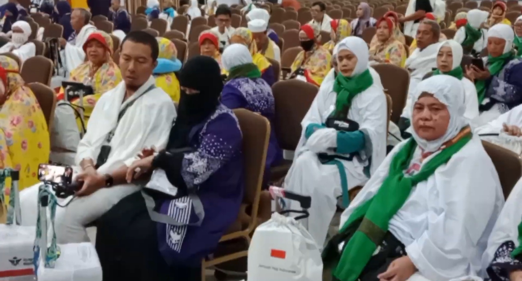 Kloter Terakhir Embarkasi Surabaya Resmi Berangkat, Total 36.845 Jemaah Haji Kini di Tanah Suci