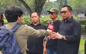 Wanto Sugito Tabur Bunga