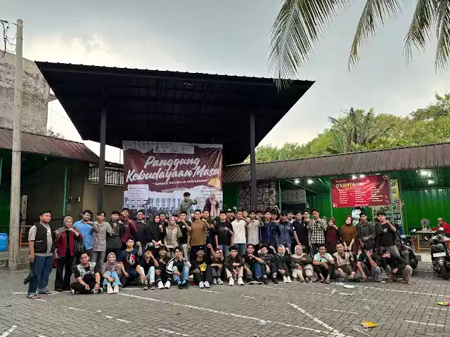 Panggung Kebudayaan Masa: Refleksi May Day 2025 di Kampus Unpam