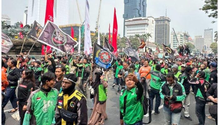 Potongan Aplikasi Tak Diturunkan, Ojol Ancam Demo Lebih Besar Lagi