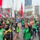 Jakarta Macet Total: Aksi Demo Ojol Tuntut Potongan 10% Bikin Lumpuh Lalu Lintas, Warga Mengeluh!