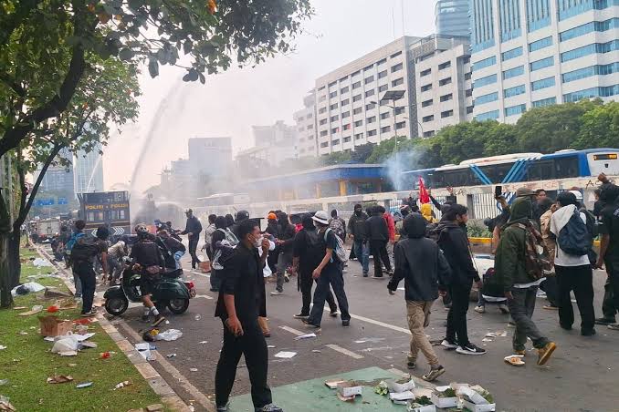 Polisi Sebut Ada Geng Anarko Sindikalis Susupi Aksi Hari Buruh, Siapa?