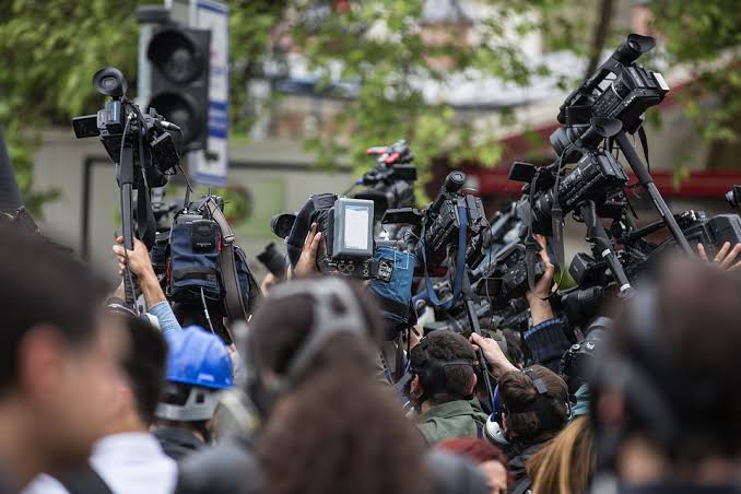 Industri Media Dihantui PHK Massal, Ancaman Nyata Demokrasi