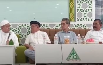 Rizieq Shihab Tambah Poin Kontroversial ‘Adili Jokowi’ ke Purn TNI, Aktivis: Demokrasi Bukan Panggung Fitnah