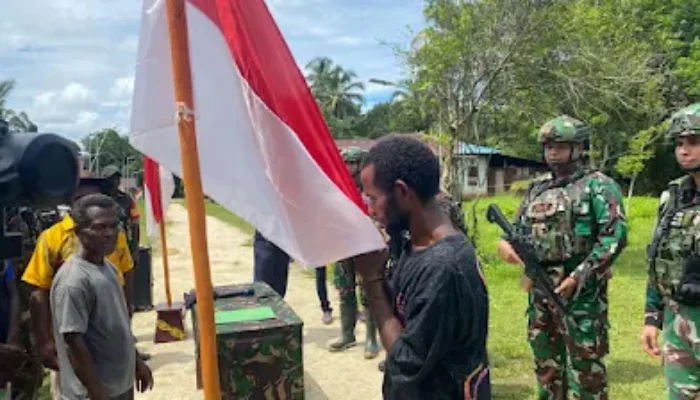 Eks Pentolan OPM Ikrar Setia ke NKRI: Menderita di Hutan, Rindu Anak – Istri