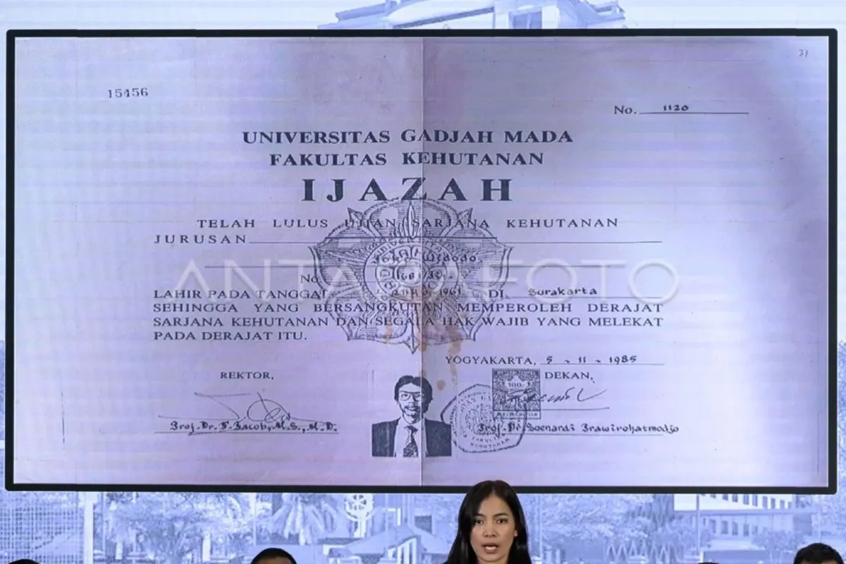 Jangan Ketipu! Waspada Hoax Rektor UGM Akui Ijazah Palsu Jokowi