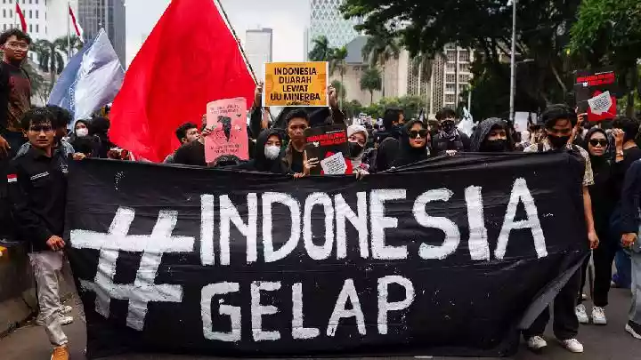 BEM SI Tepis Aksi Indonesia Gelap dan Tolak RUU TNI Digerakkan Marcella Santoso