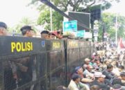 Polisi Kawal Demo Nelayan Banten di KKP
