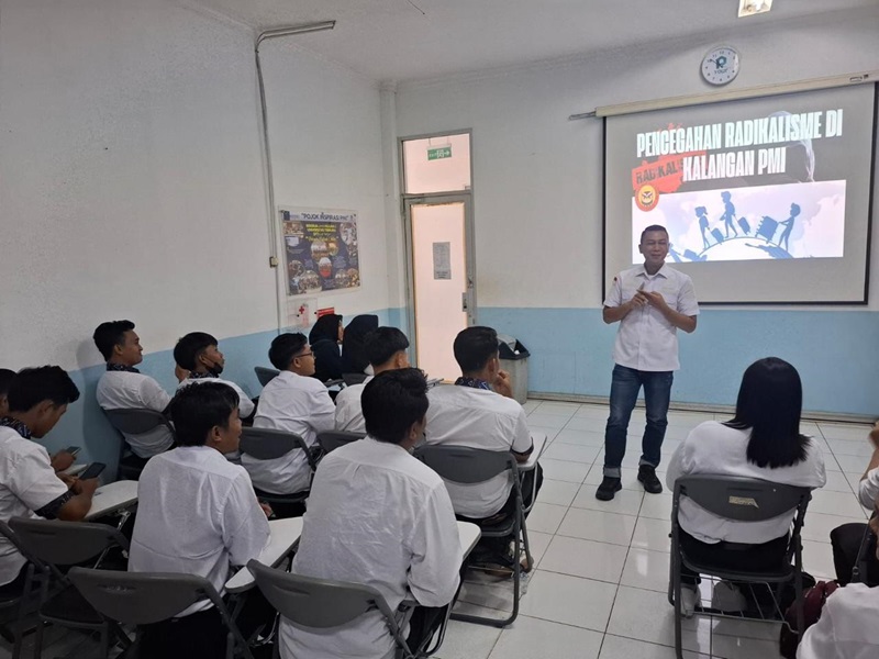 Densus 88 Beri Pembekalan ke Calon PMI