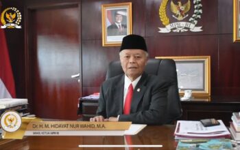 Hidayat Nur Wahid: Selamat Hari Bhayangkara ke-79, Semoga Polri Presisi Semakin Jaya, Lindungi Rakyat & Kokohkan NKRI