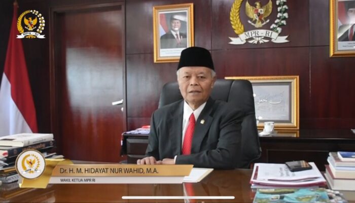 Hidayat Nur Wahid: Selamat Hari Bhayangkara ke-79, Semoga Polri Presisi Semakin Jaya, Lindungi Rakyat & Kokohkan NKRI