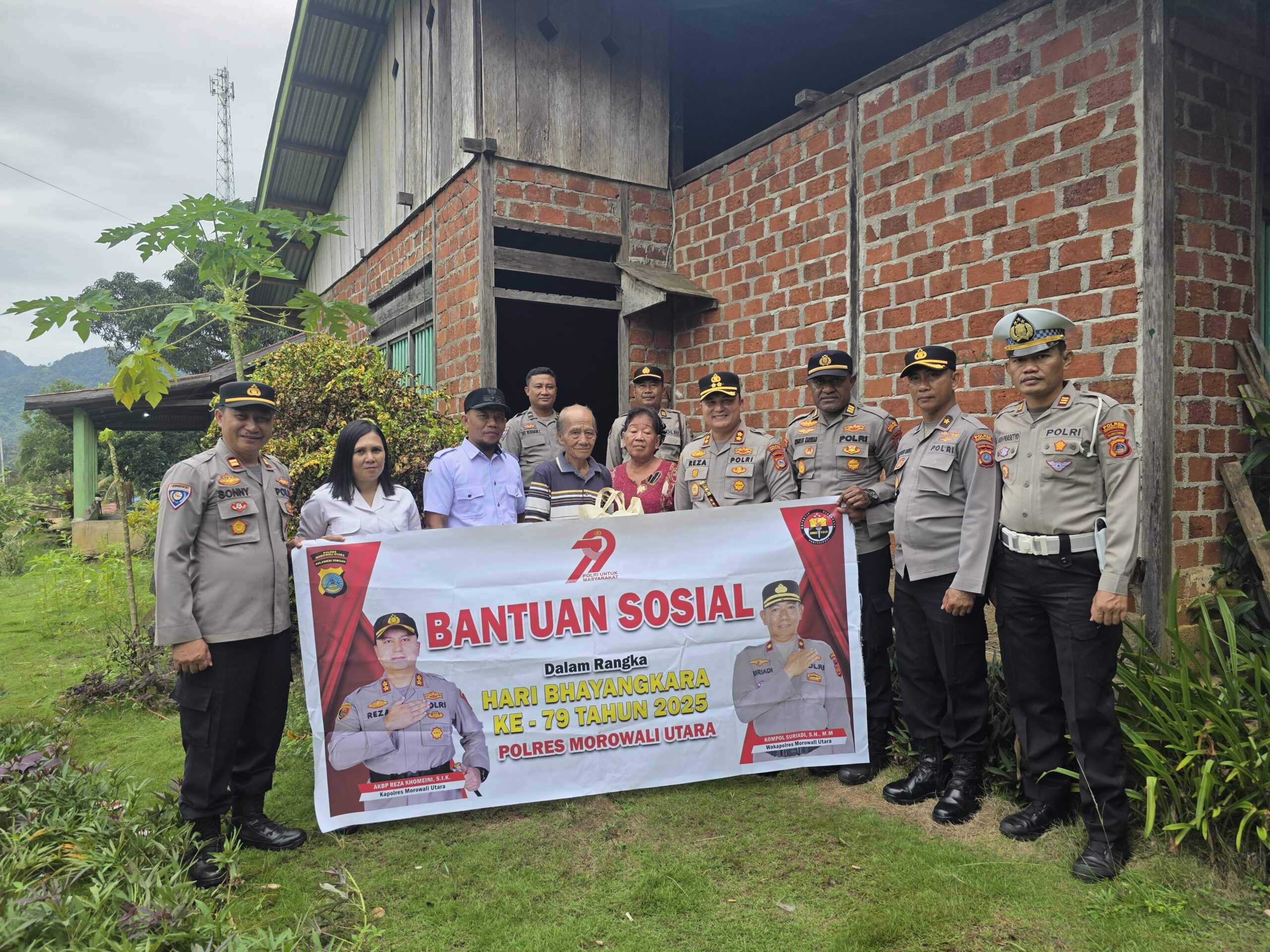 Sambut Hari Bhayangkara ke-79, Polres Morowali Utara Bagikan 600 Paket Sembako