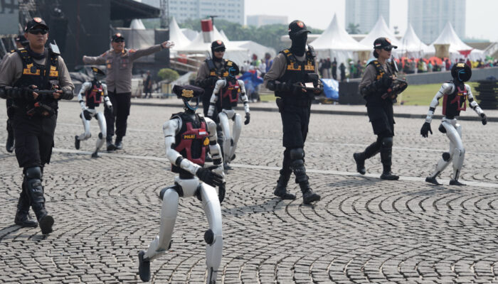 Robot Humanoid dan K9: Inovasi Teknologi Polri dalam Syukuran Hari Bhayangkara ke-79