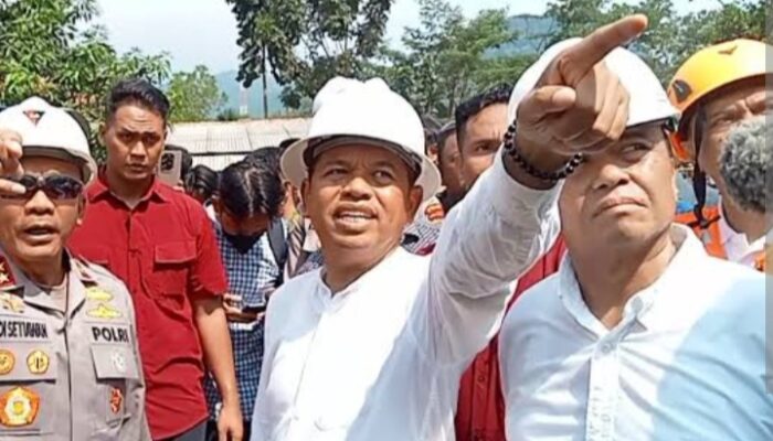 Gubernur Jawa Barat Hentikan Proyek Lapangan Golf di Kaki Gunung Salak 
