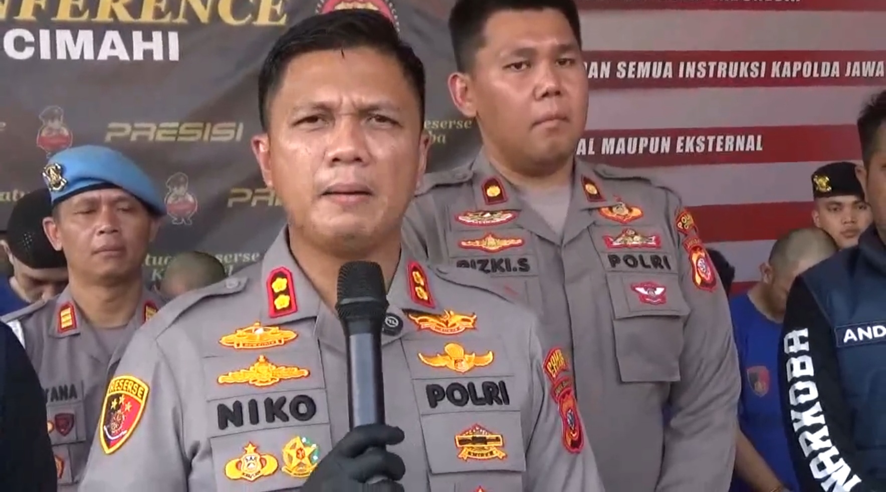 Polisi Tangkap Pengurus Ormas GRIB Jaya Parongpong Terkait Peredaran Sabu Kapolres Cimahi AKBP Niko N Adiputra