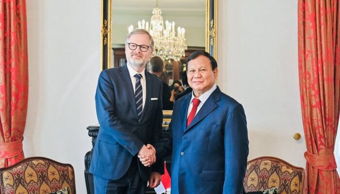 Prabowo Singgah di Praha, Terima Kunjungan PM Republik Ceko Petr Fiala