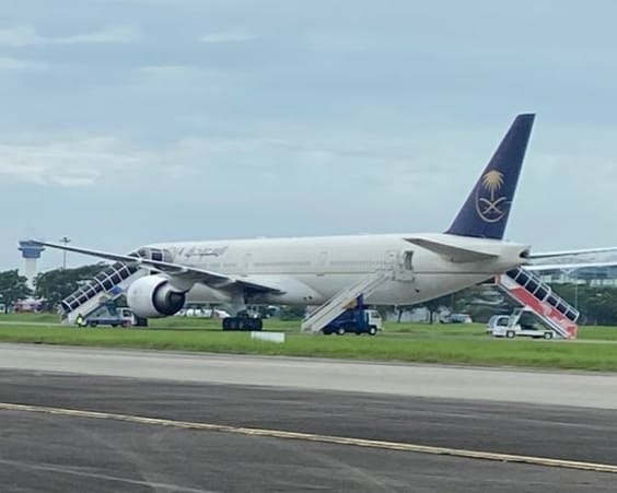 Pesawat Saudi Airlines