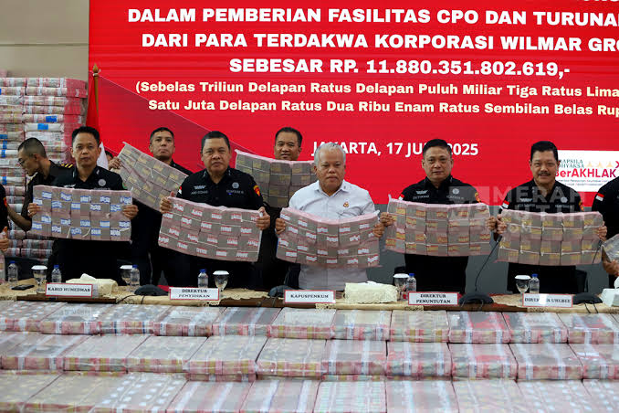 Penyitaan 11,8 T & Permintaan Maaf Framing Negatif Disela-sela Kasus CPO Sawit