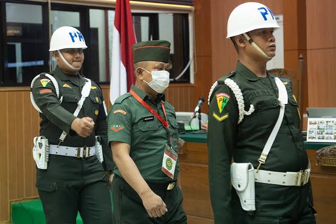 Tangis Keluarga Pecah di Sidang Kopda Bazarsah: Tuntutan Hukuman Mati Disuarakan
