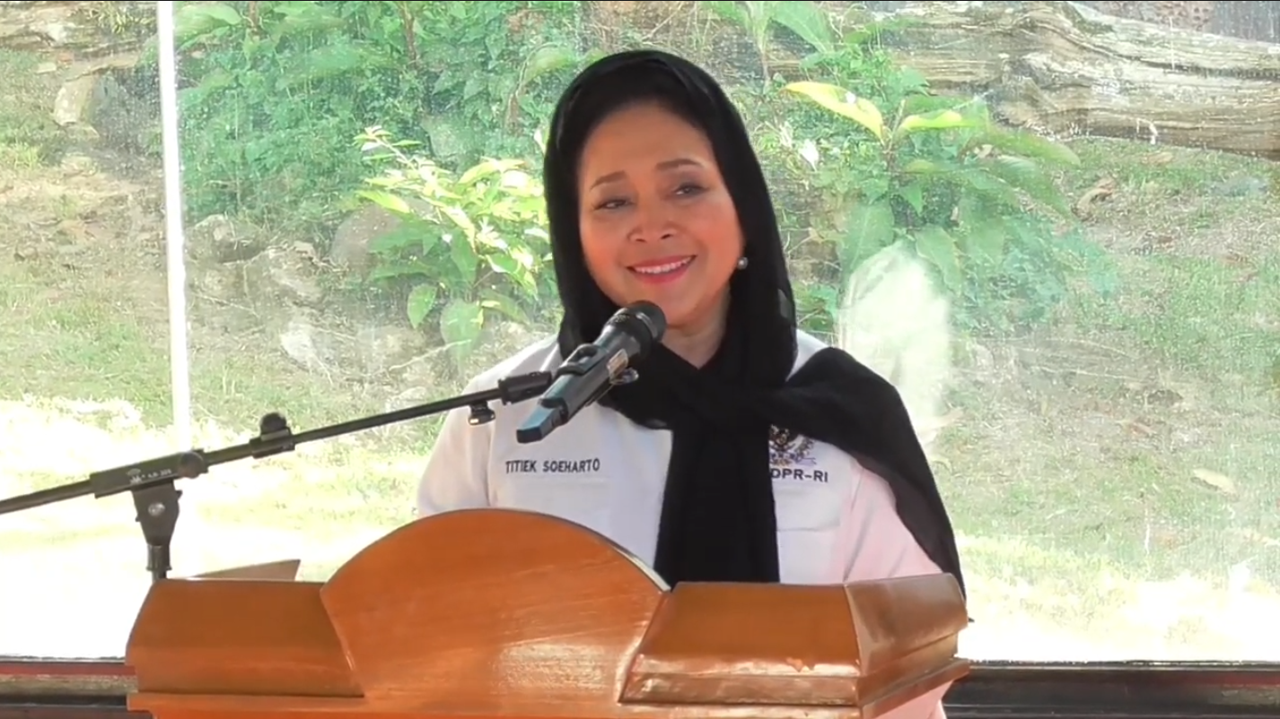 Titiek Soeharto : Rizki dan Lestari, Harapan Baru dari Bukittinggi untuk Harimau Sumatera