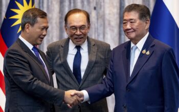 Anwar Ibrahim Mediasi Thailand dan Kamboja