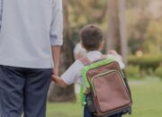 Pemerintah Gaungkan Gerakan Ayah Antar Anak Sekolah Dimulai 14 Juli 